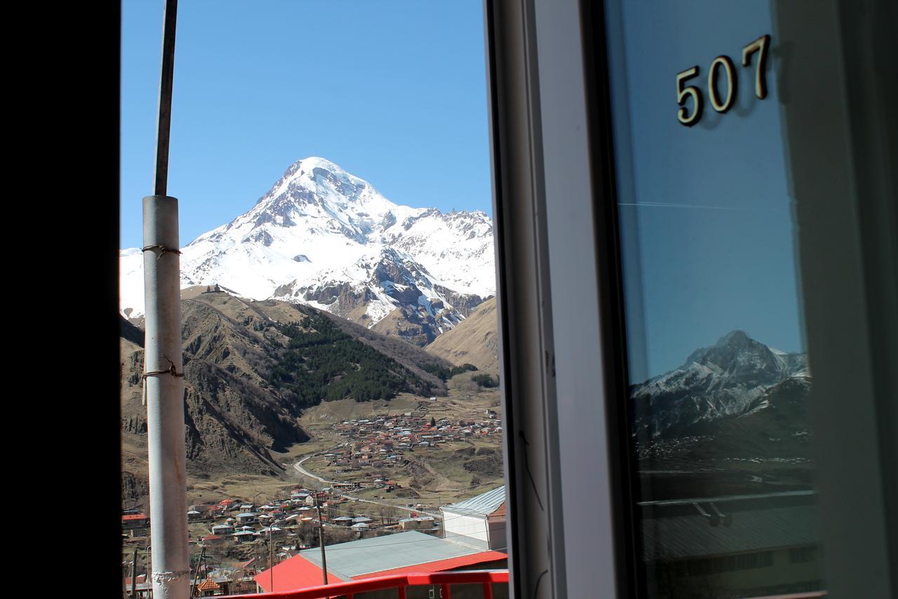 Hotel NOA Kazbegi Buitenkant foto
