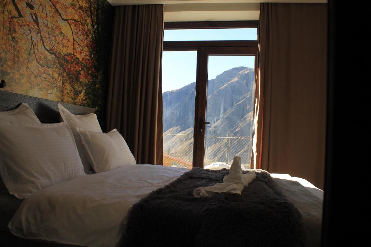 Hotel NOA Kazbegi Buitenkant foto