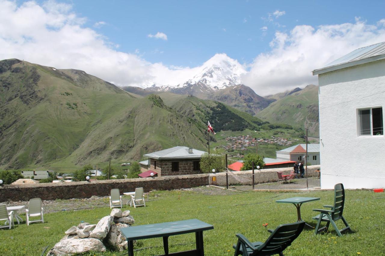 Hotel NOA Kazbegi Buitenkant foto