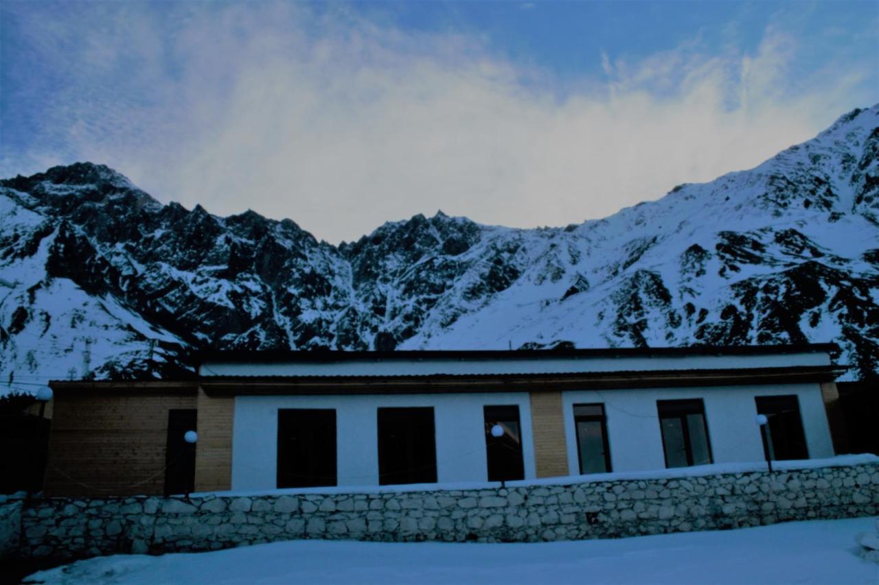 Hotel NOA Kazbegi Buitenkant foto