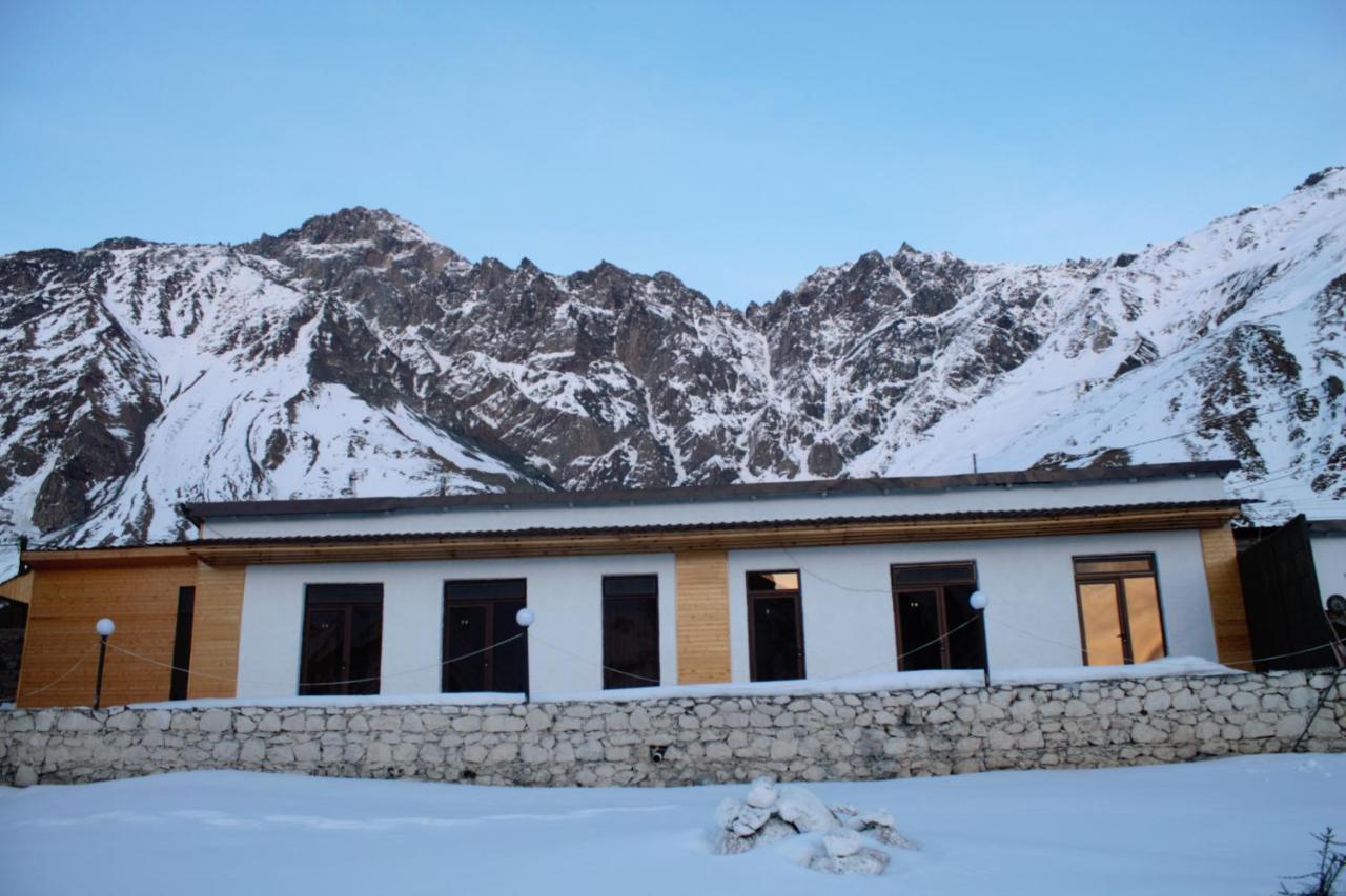 Hotel NOA Kazbegi Buitenkant foto