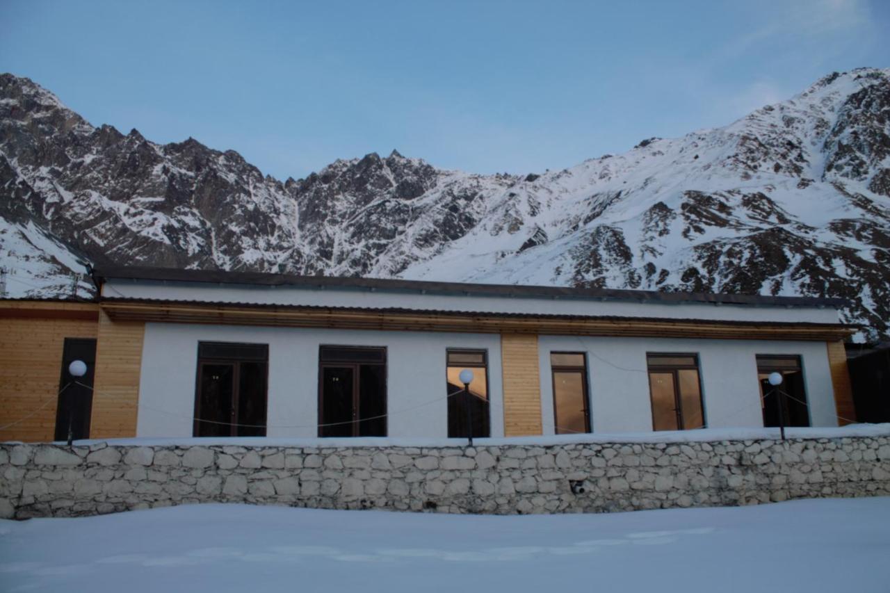 Hotel NOA Kazbegi Buitenkant foto