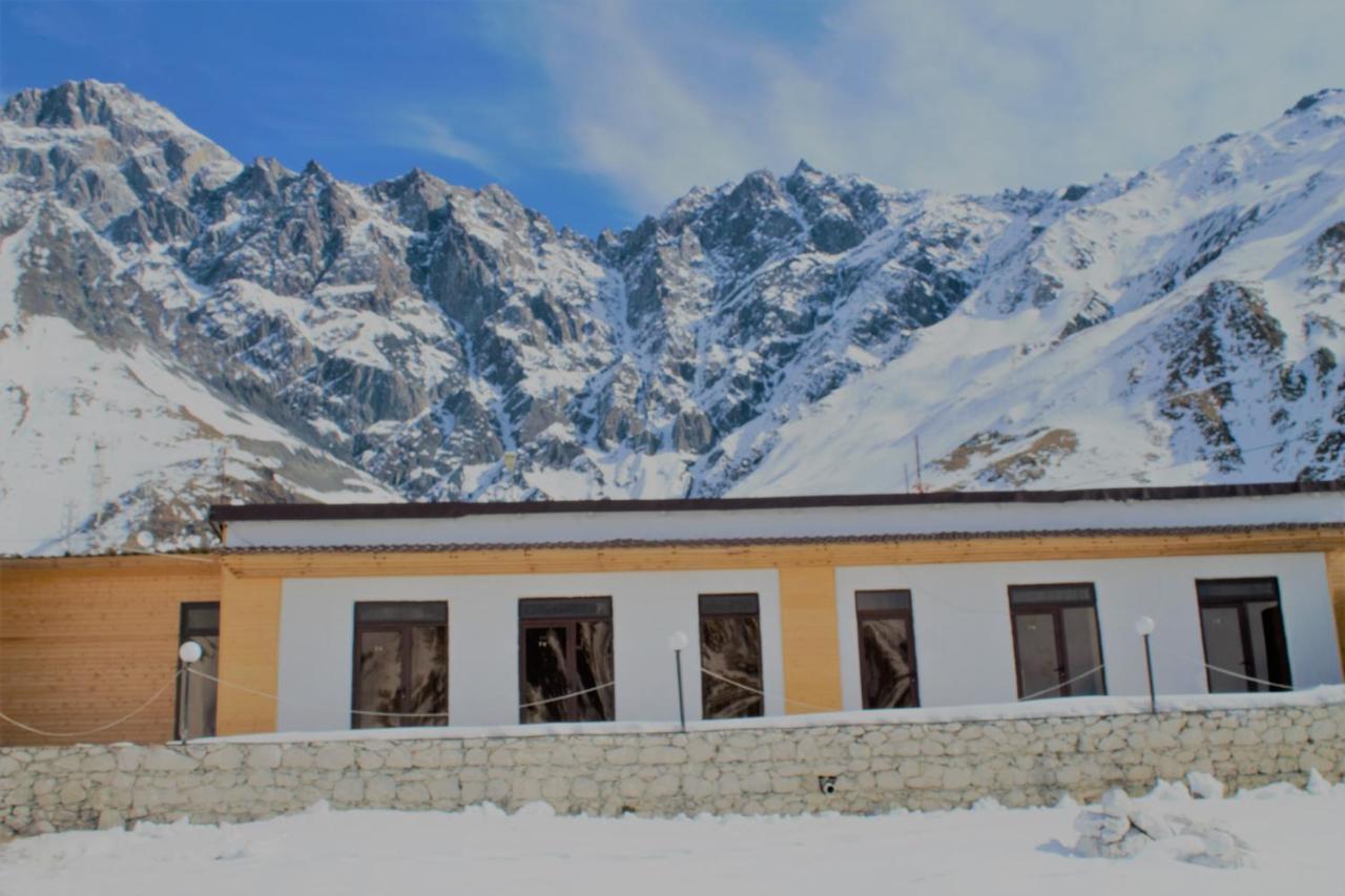 Hotel NOA Kazbegi Buitenkant foto