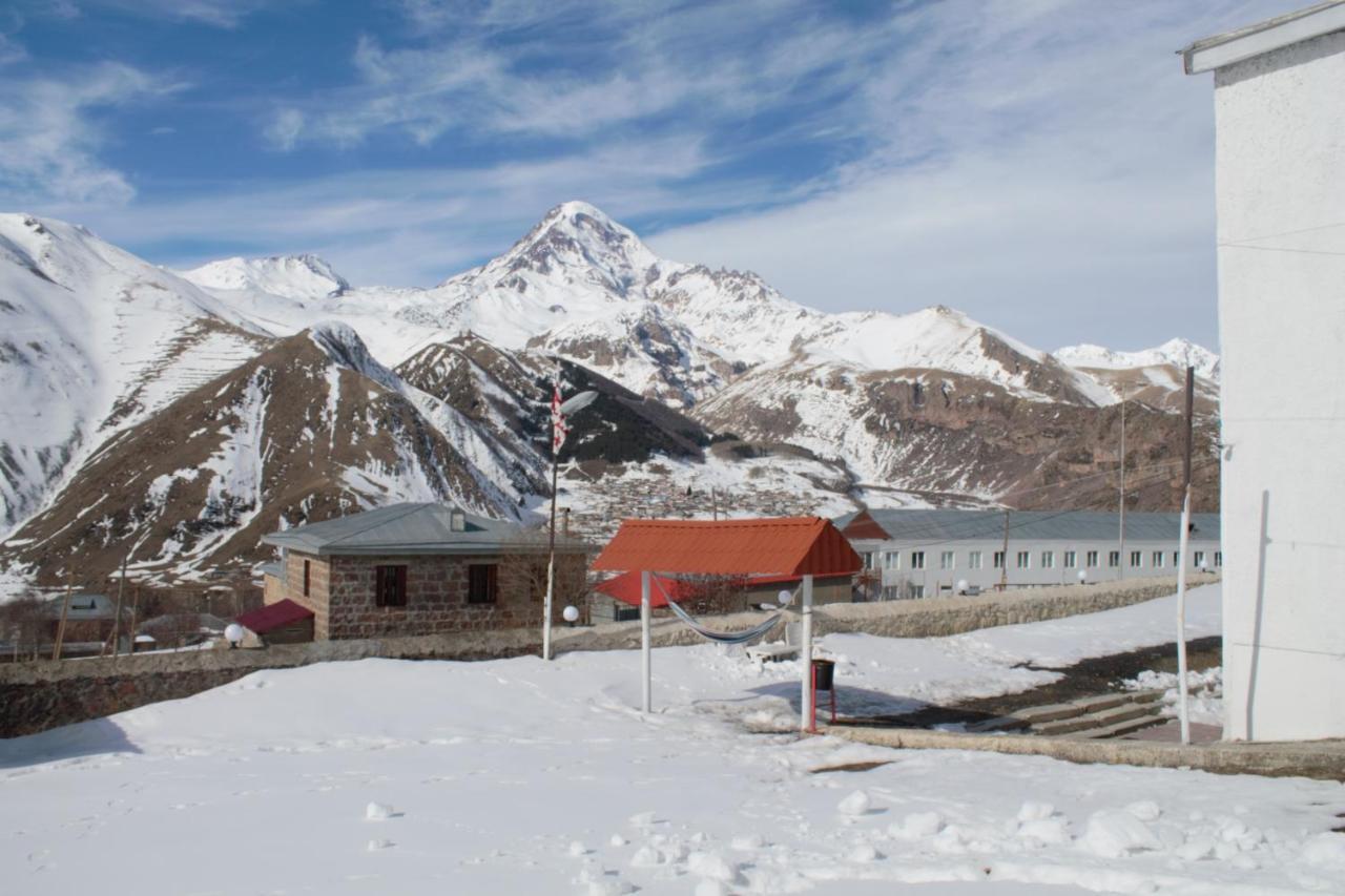 Hotel NOA Kazbegi Buitenkant foto