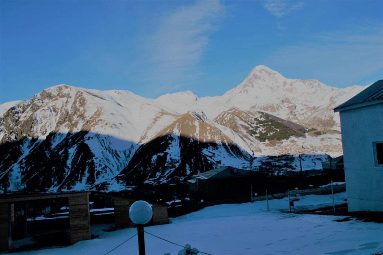 Hotel NOA Kazbegi Buitenkant foto