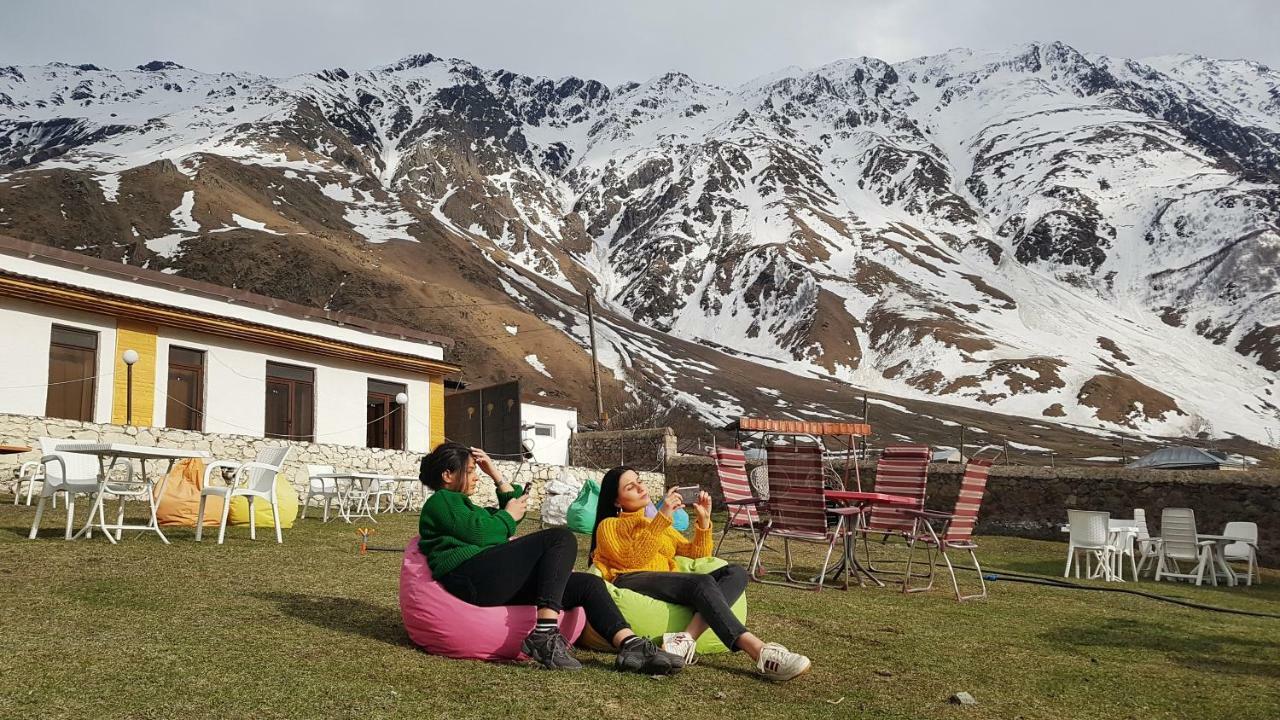 Hotel NOA Kazbegi Buitenkant foto