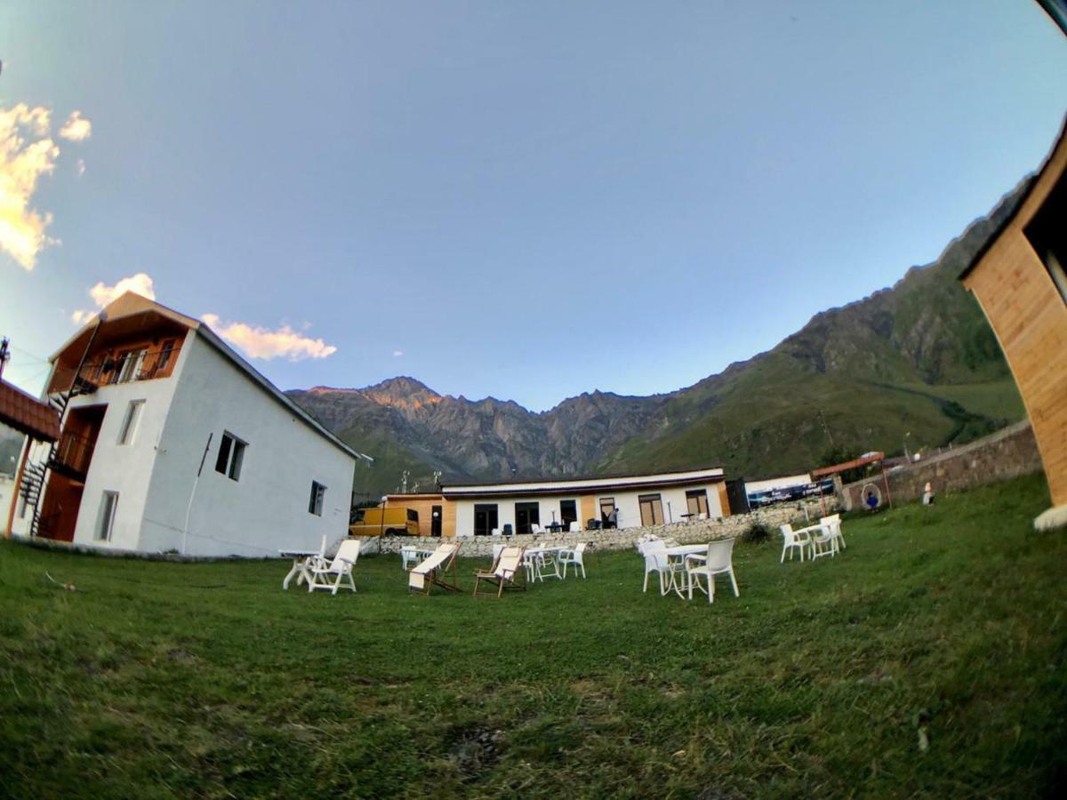 Hotel NOA Kazbegi Buitenkant foto